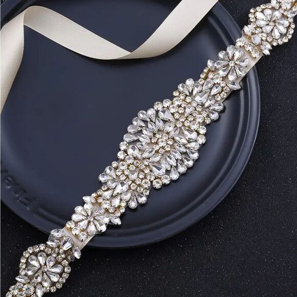 🤩SALE🤩Elegant Rose Gold Elaborate Rhinestone Floral Thin Sash Belt - Picture 1 of 9
